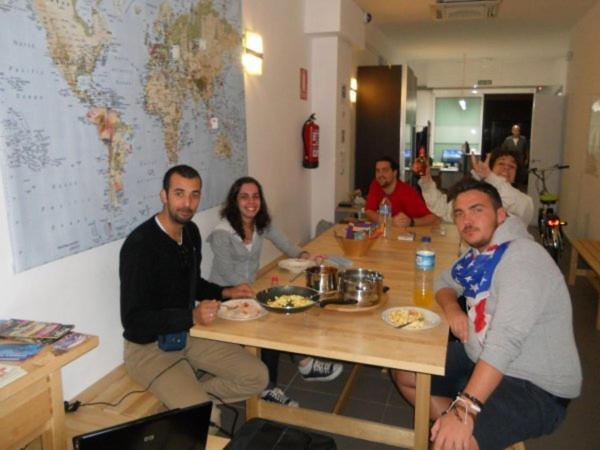 Bedcelona Hostel バルセロナ エクステリア 写真